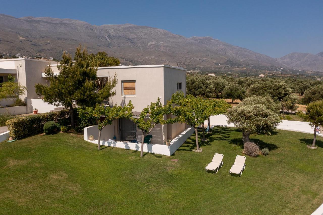 פלאקיאס Fedra Guest House מראה חיצוני תמונה